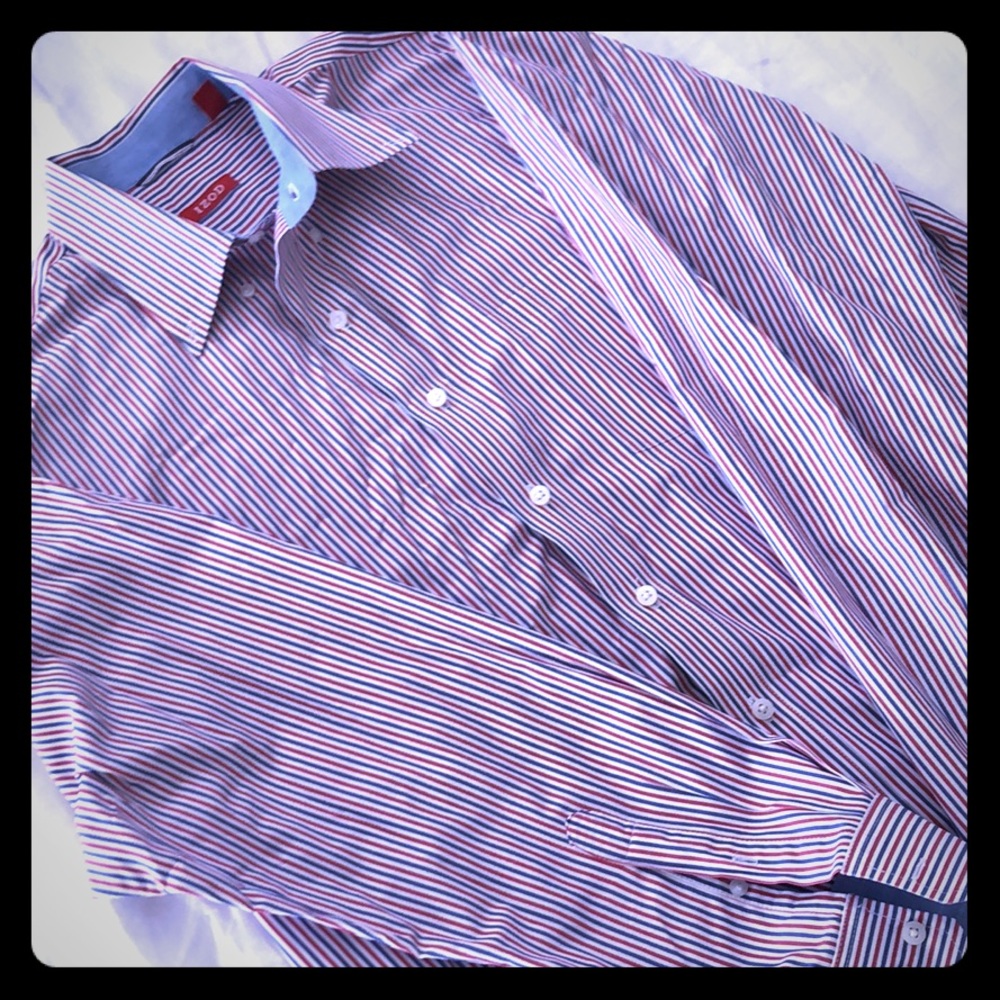 IZOD Men’s Dressy Buttoned Down Shirt
